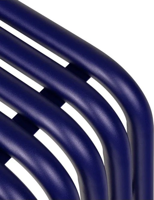 Niebieska metalowa ławka ogrodowa Nokk – noo.ma