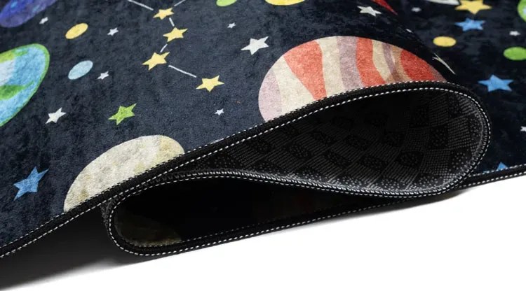 Czarno-kolorowy dywan dziecięcy z planetami i gwiazdami G3-T87