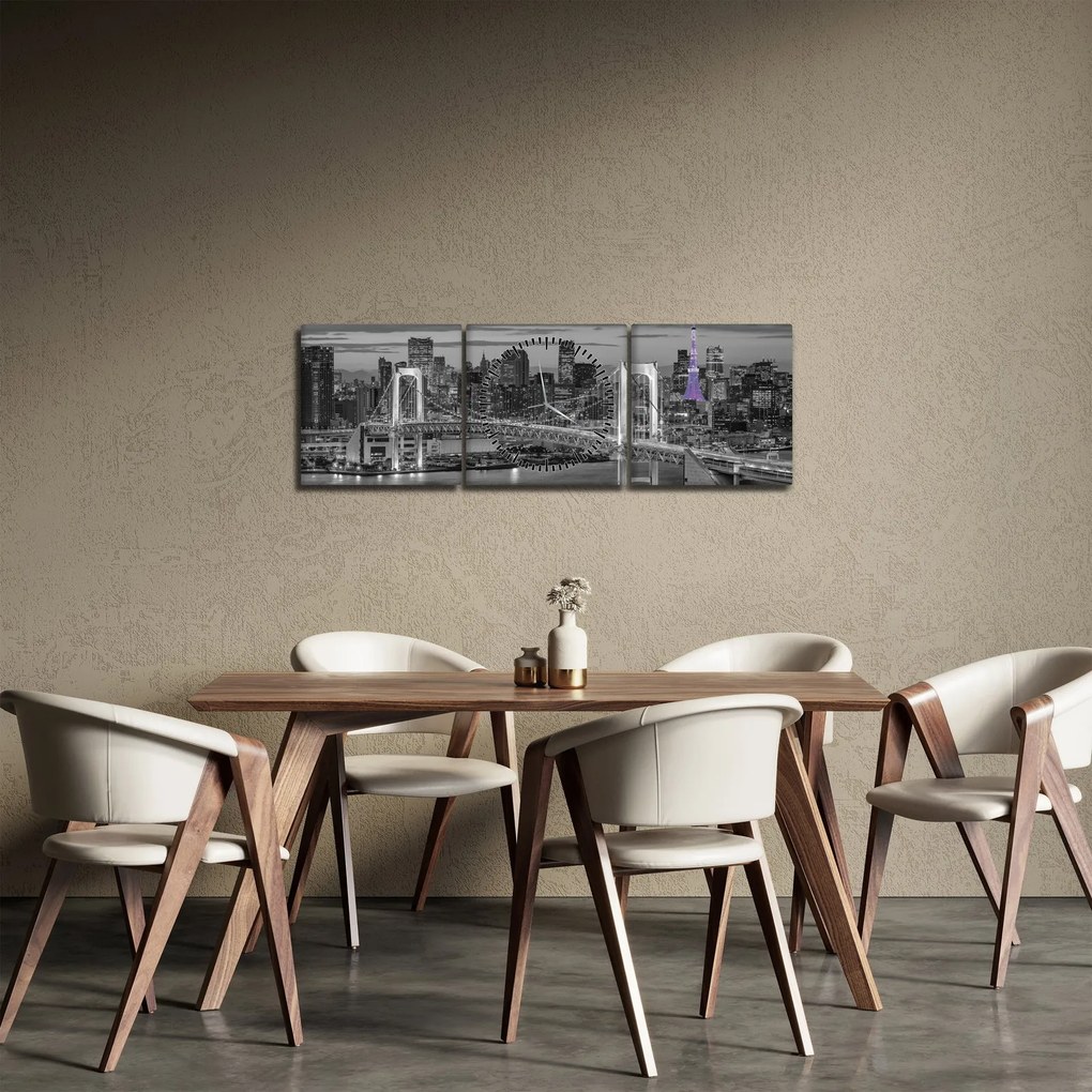 Obraz - Duże miasto z fioletową wieżą (z zegarem) (90x30 cm)