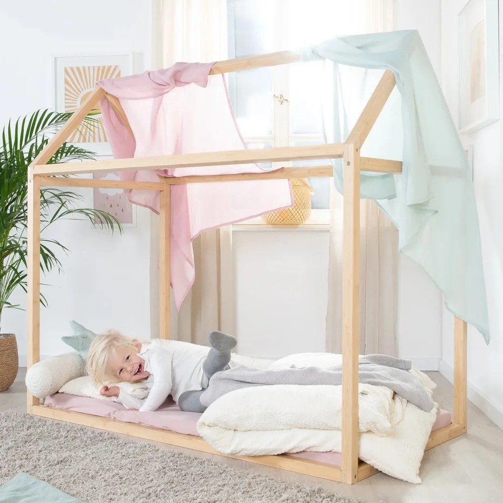 Bambusowe łóżko dziecięce w kształcie domku w naturalnym kolorze z materacem bez stelaża 70x140 cm House Bed – Roba