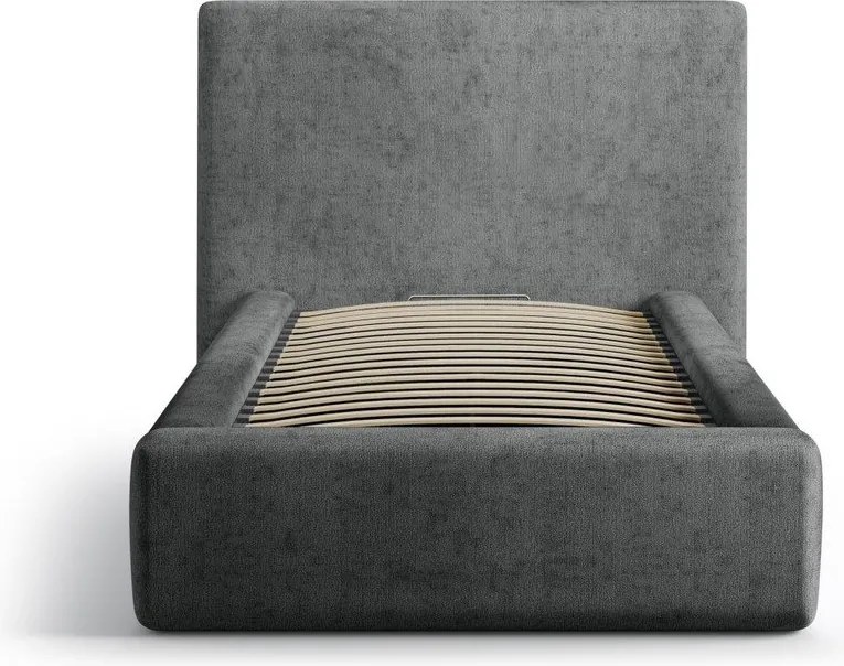 Ciemnoszare tapicerowane łóżko jednoosobowe ze schowkiem ze stelażem 90x200 cm Amy – Micadoni