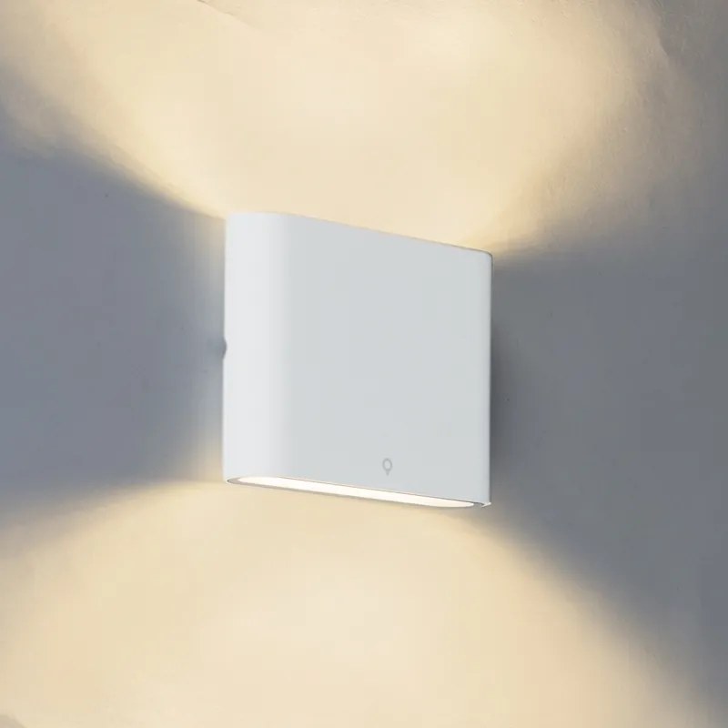 Zewnetrzna Nowoczesna lampa ścienna zewnętrzna biała 11,5 cm z LED - Batt Nowoczesny Oswietlenie zewnetrzne