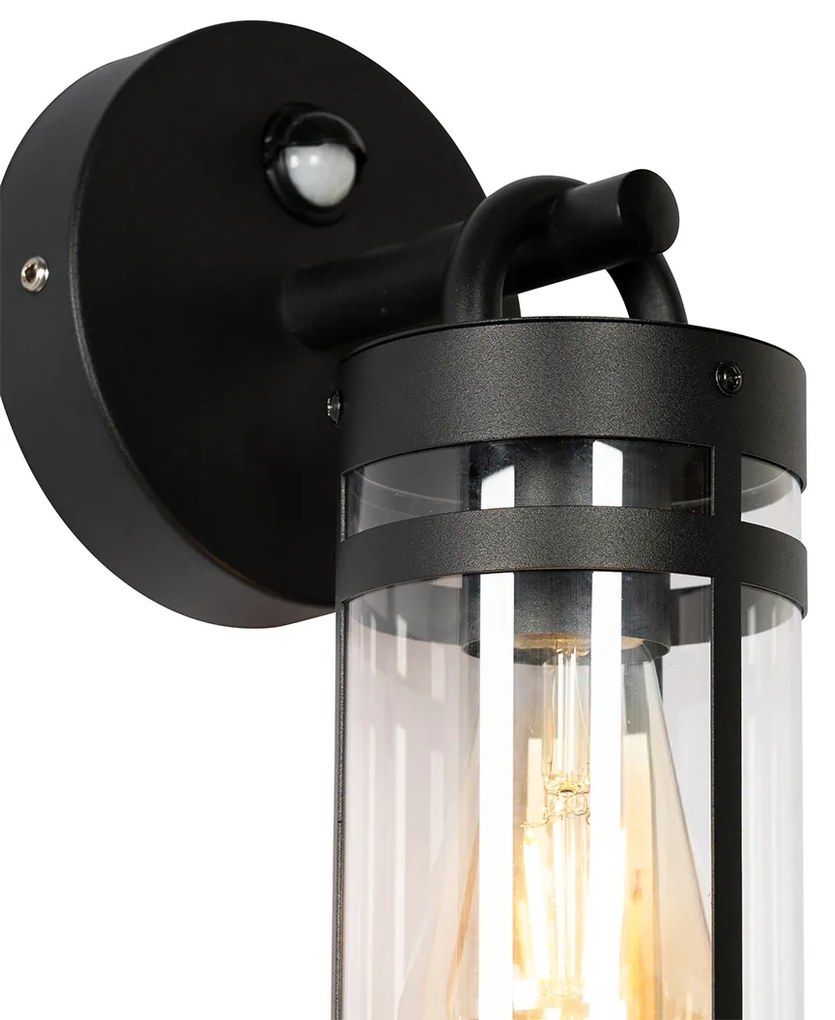 Zewnetrzna Lampa ścienna zewnętrzna czarna IP44 z czujnikiem ruchu - RubenPrzemysłowy Oswietlenie zewnetrzne