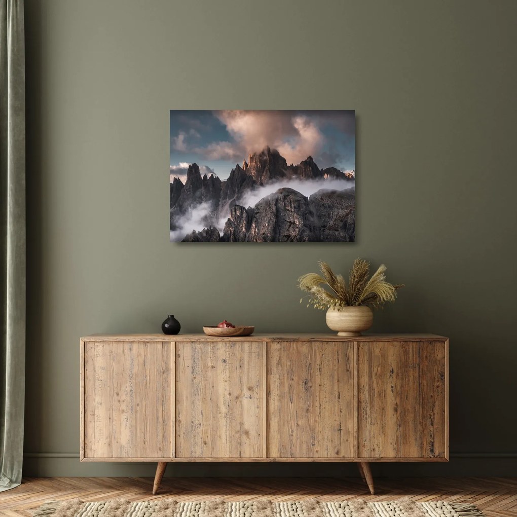 Obraz na szkle - Włoskie Dolomity ukryte we mgle (70x50 cm)