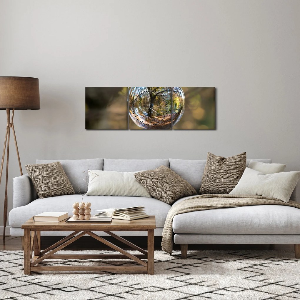 Obraz - Odbicie w szklanej kuli (z zegarem) (90x30 cm)