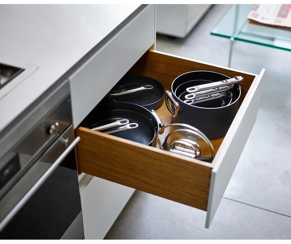 Garnki z pokrywką i powłoką ceramiczną odpowiednie na indukcję zestaw 3 szt. Space – Joseph Joseph