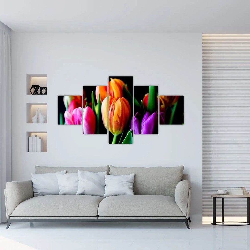 Obraz tulipanów na czarnym tle (125x70 cm)