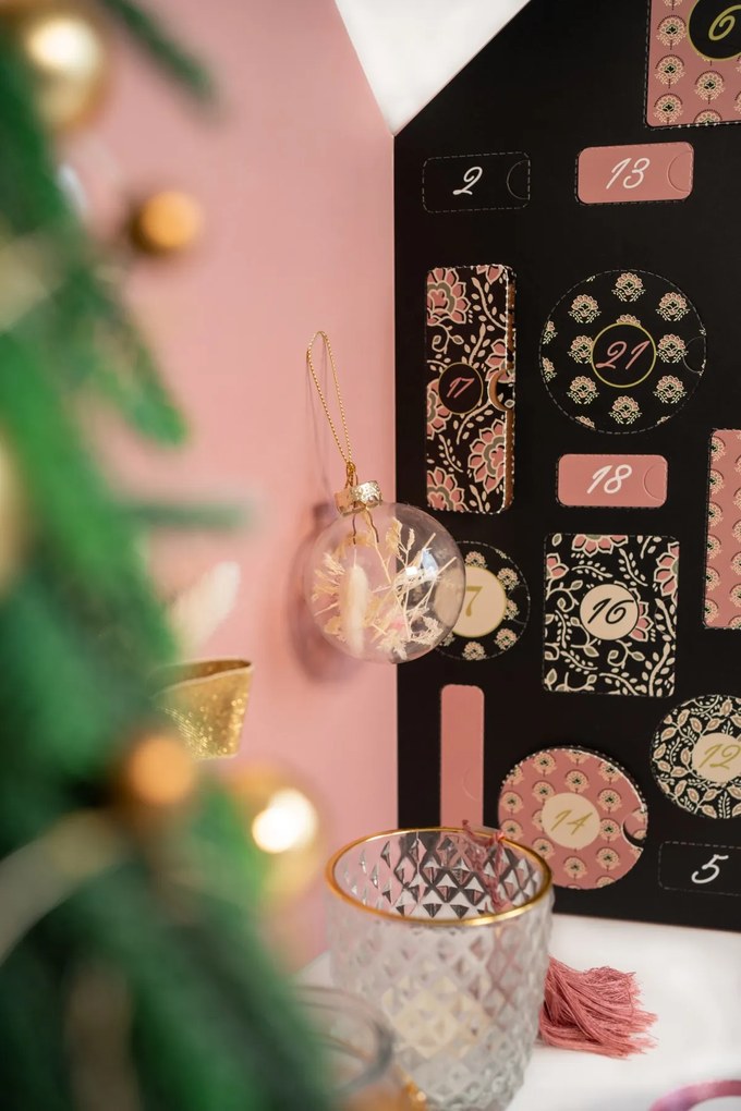 Kalendarz adwentowy ze świeczkami