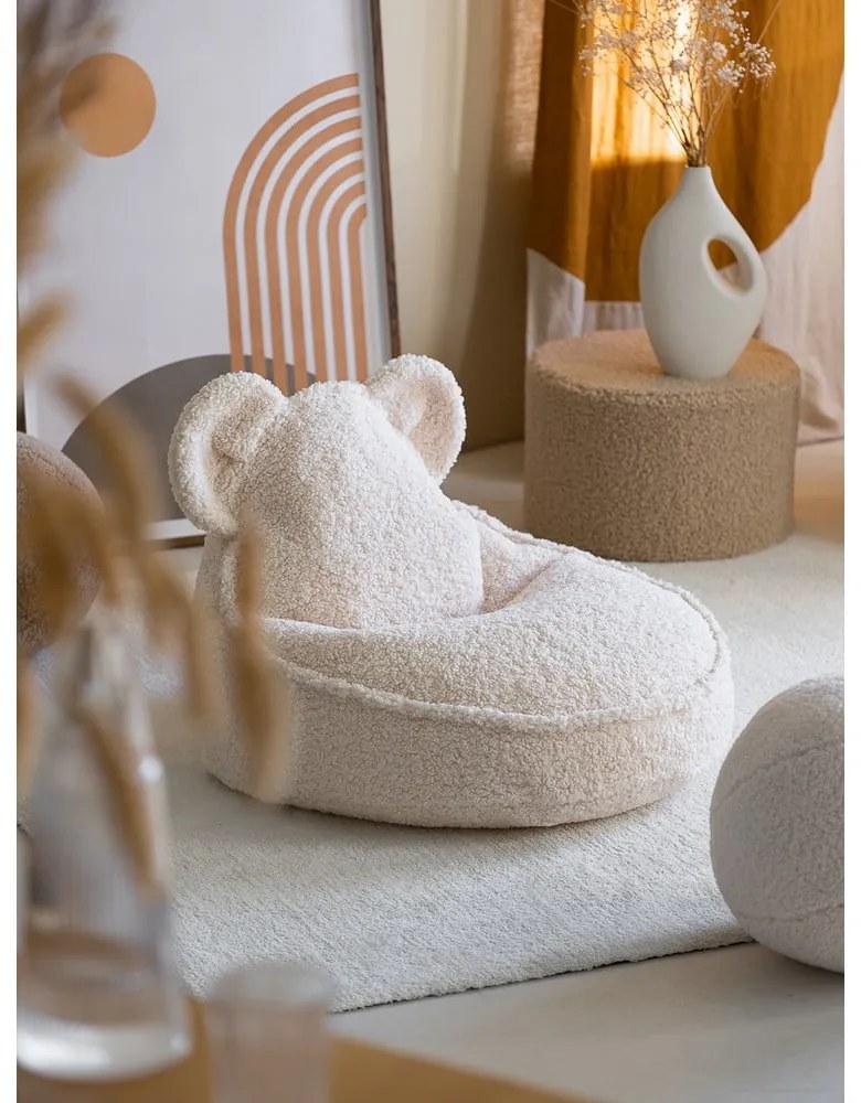 Kremowy dziecięcy worek do siedzenia z materiału bouclé Bear – Wigiwama