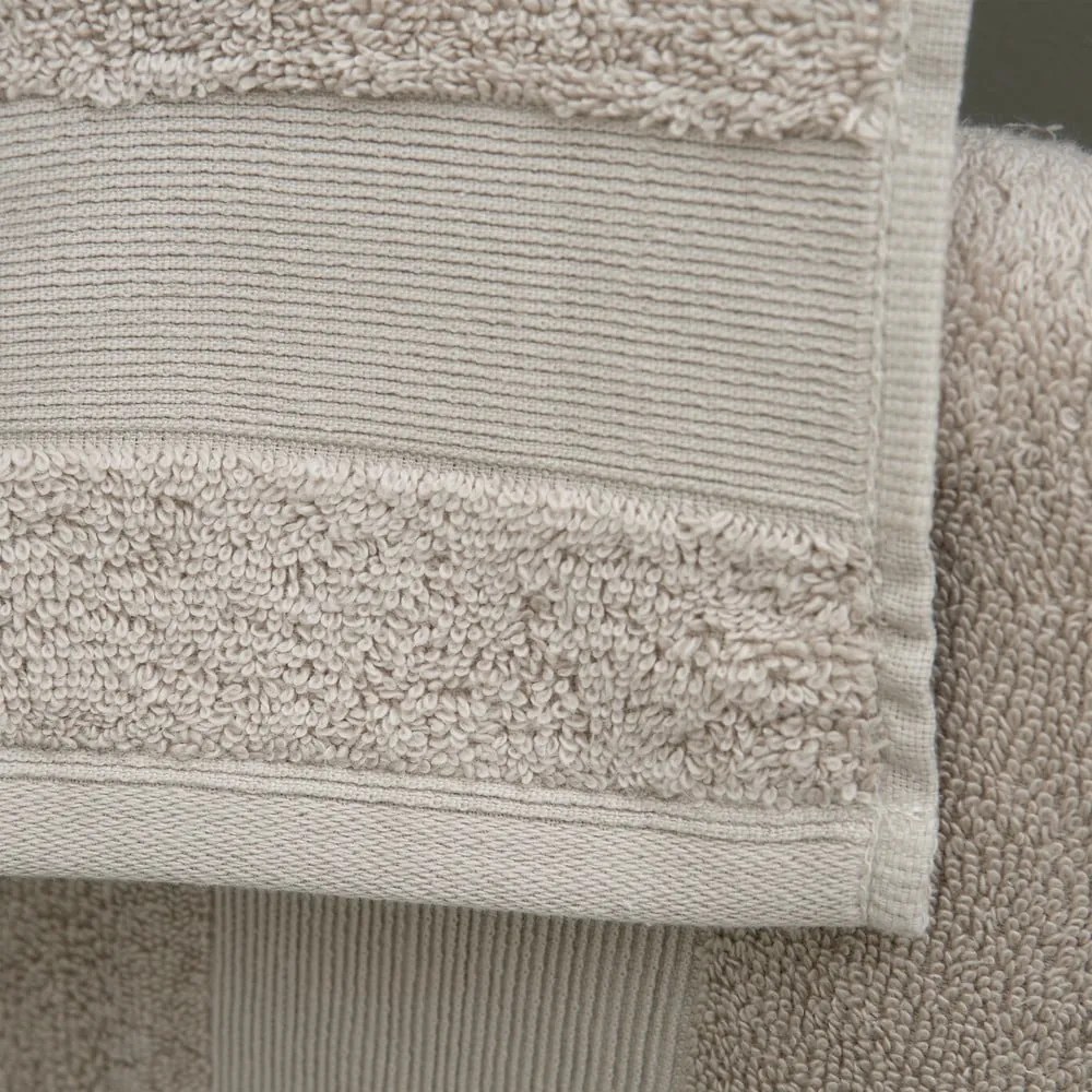 Beżowy bawełniany ręcznik frotte 50x85 cm Anti-Bacterial – Catherine Lansfield