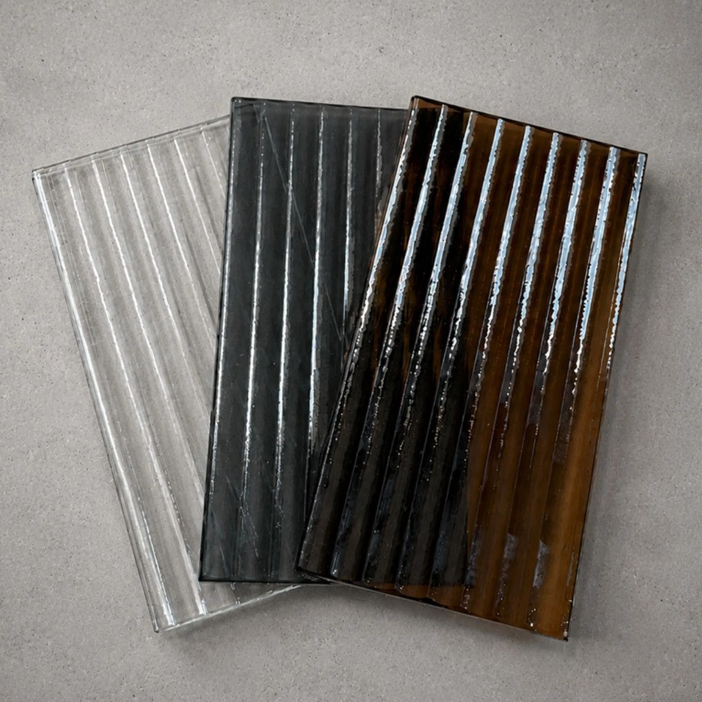 Ścianka prysznicowa WALK IN FIX brązowa półokrągła ryflowana 8mm ARTE WELLE Moon Brown MASSI | Różne rozmiary : Kolor profili kabiny - złoty szczotkowany, Szerokość ścianki - 100 cm, Typ montażu - WALK in FIX (Do ściany), Wersja - Lewa