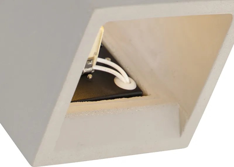 Industrialna lampa ścienna betonowa - Box