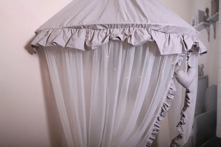 Różowo-biały baldachim dla dziewczynki P5-H82