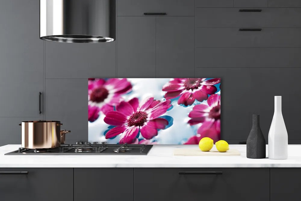 Panel Szklany Pływające Płatki na Tafli Wody