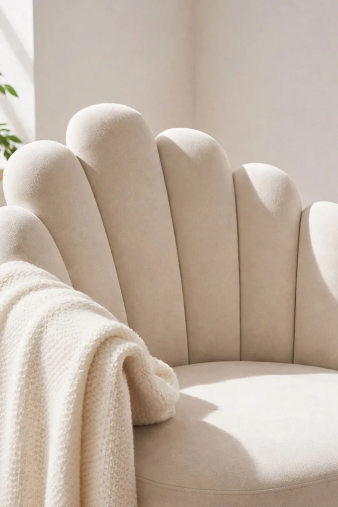 Rcznie zote aksamitne krzeso