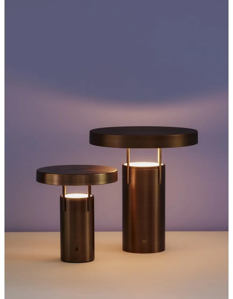 Lampa stołowa LED ze ściemniaczem w kolorze brązu z metalowym kloszem (wysokość 28 cm) BringMe – Hübsch