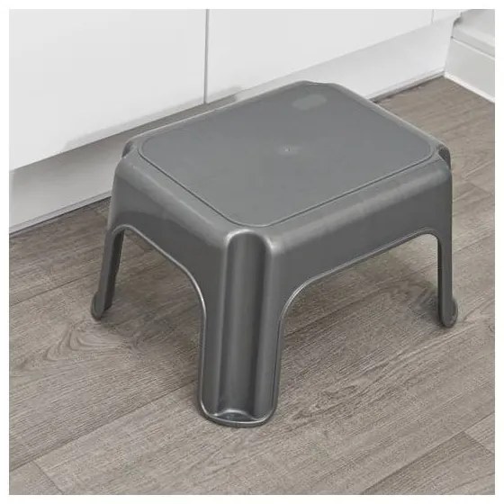 Szary stołek Addis Step Stool Metallic