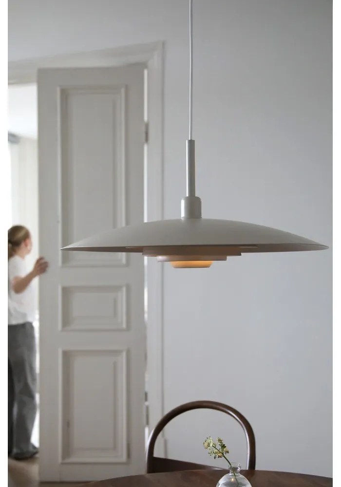 Beżowa lampa wisząca z metalowym kloszem ø 57 cm Piny – Markslöjd