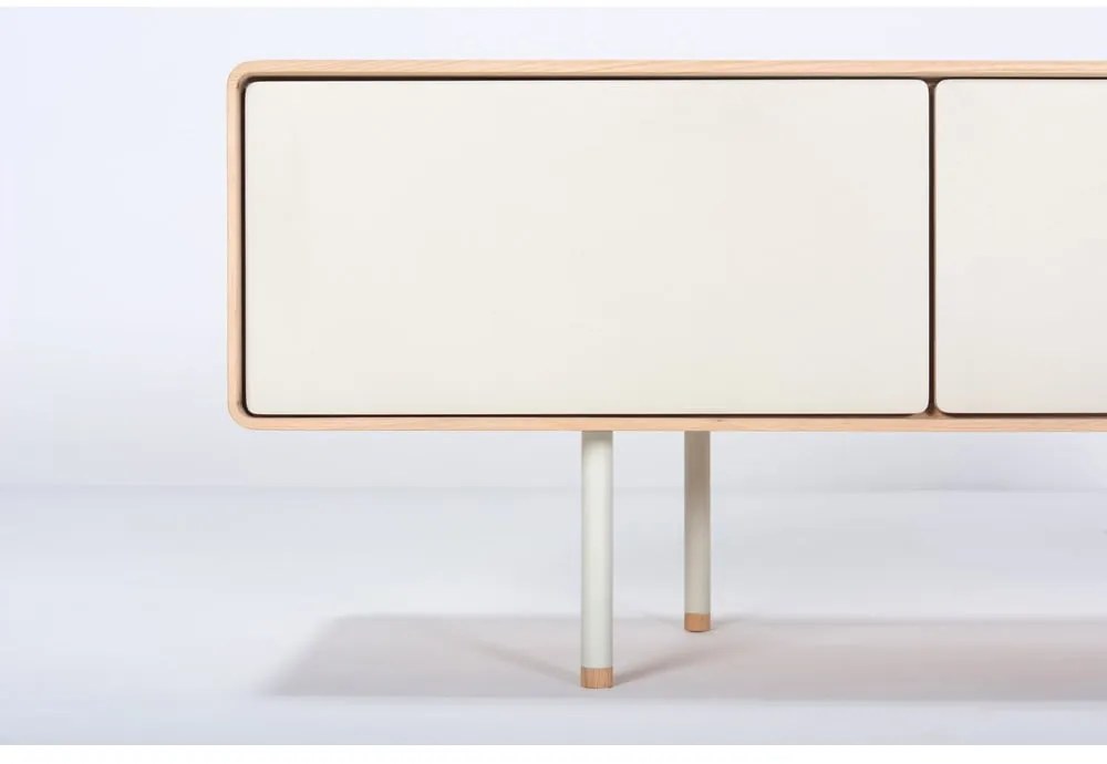 Biało-naturalna szafka pod TV z litego drewna dębowego 160x48 cm Fina – Gazzda