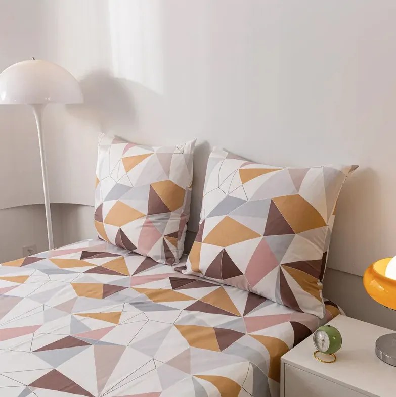 PrzytulneMieszkanie.pl PrzytulneMieszkanie.pl Pościel z mikrofibry TRIANGO wzorowane Rozmiar pościeli: 2 szt 70 x 80 cm | 160 x 200 cm