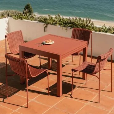 Zestaw Stołu 90-180x90 Cm Rozkładanego Z Aluminium Starmi Oraz 4 Krzesła Ogrodowe Z Rattanu Syntetycznego I Stali Revia Terracota - Sklum