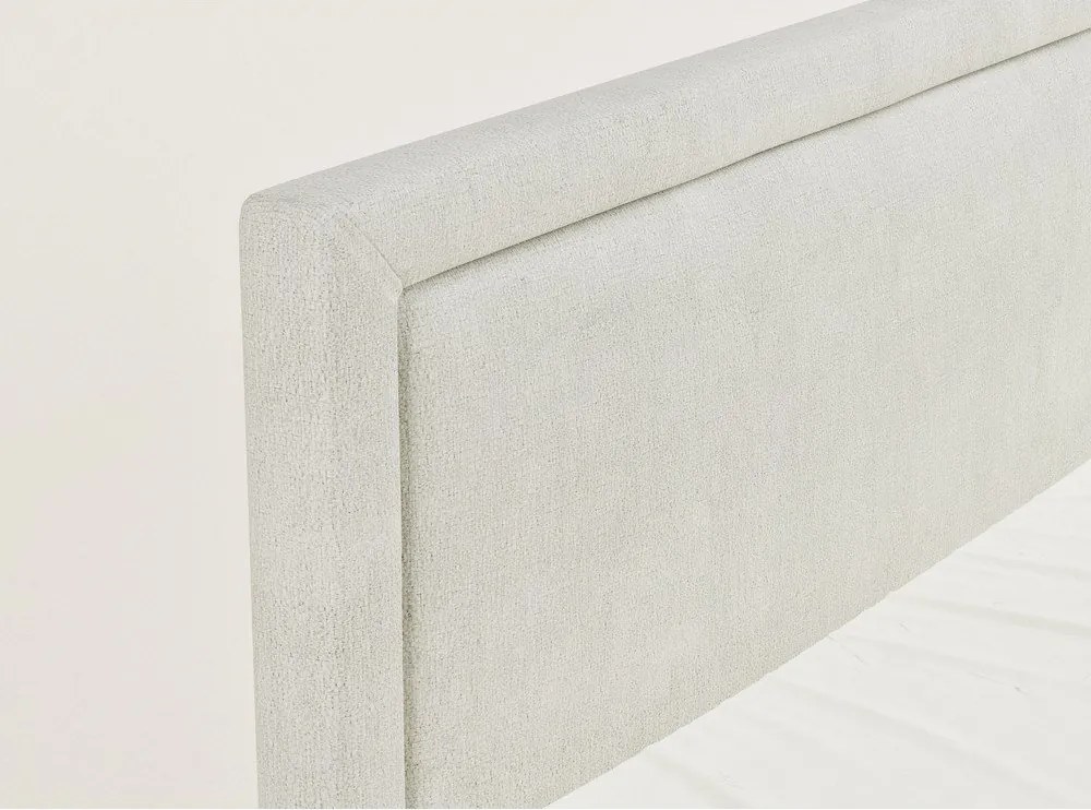 Kremowe łóżko kontynentalne ze schowkiem 200x200 cm Fresco – Maison de Rêve