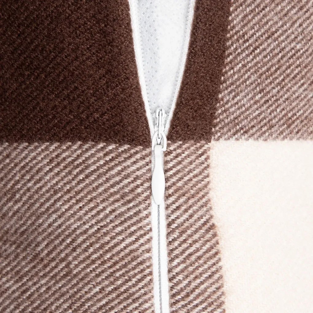 Poszewka dekoracyjna MELROSE puszysta w kratę 45x45 cm HOMLA