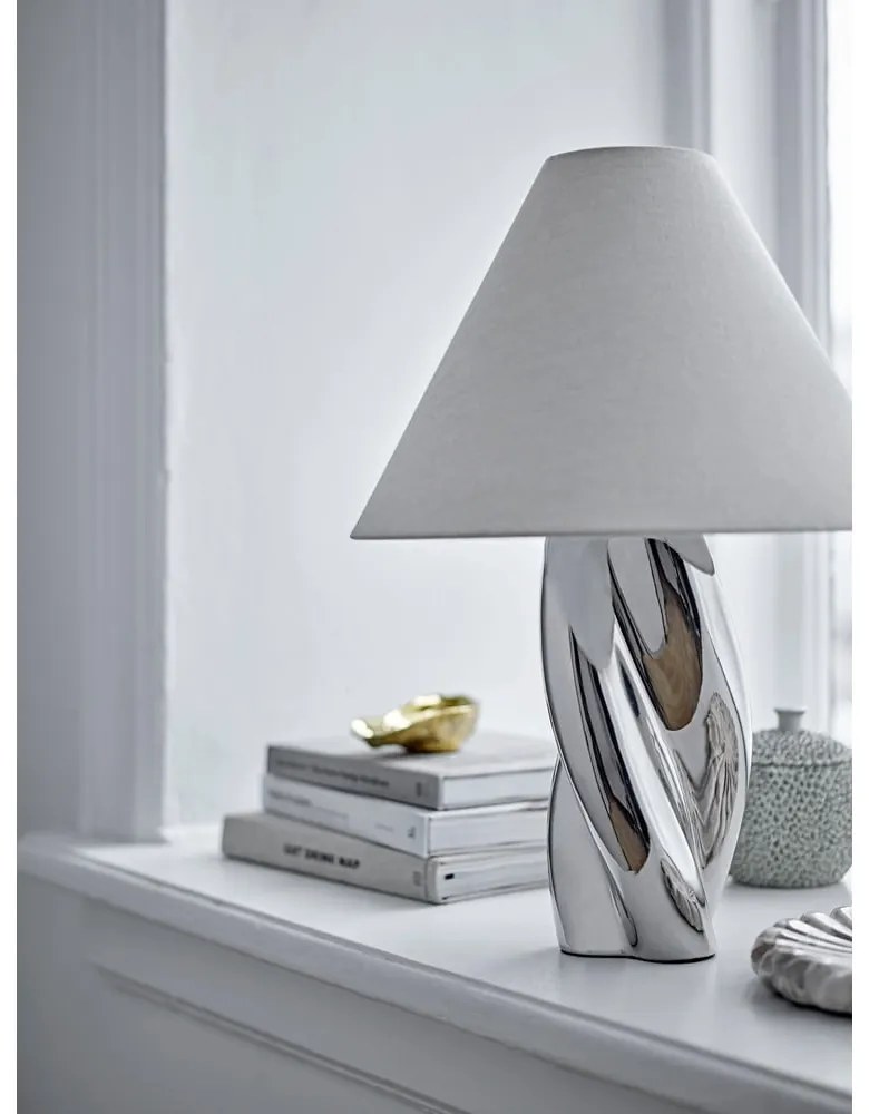 Lampa stołowa w kolorze srebra z tekstylnym kloszem (wysokość 49 cm) Silva – Bloomingville