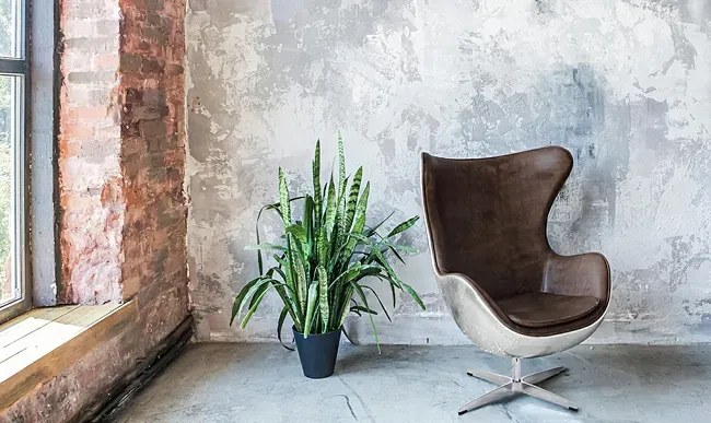 Brązowy industrialny fotel wypoczynkowy jajo D4-Z06