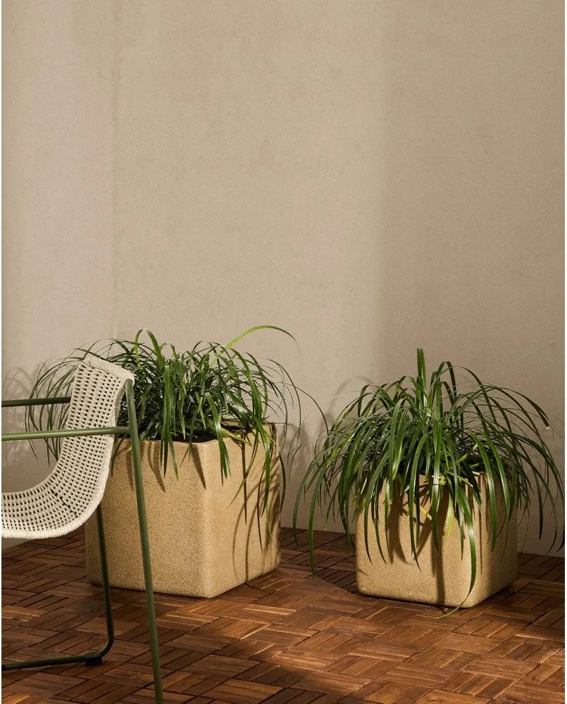 Osłonki na doniczki z imitacji kamienia zestaw 2 szt. Minoa – Kave Home