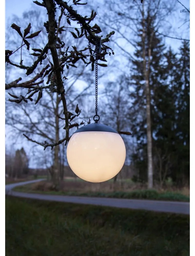 Wisząca solarna lampa ogrodowa Star Trading Globus, ø 20 cm