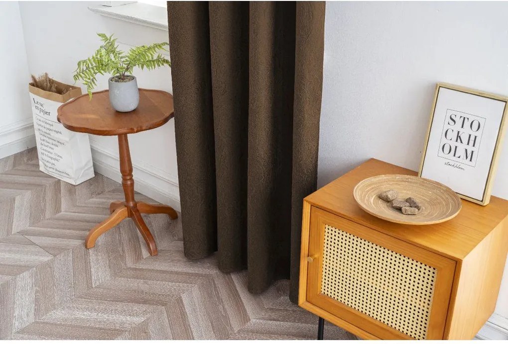 Zaciemniająca zasłona DUNES VELVET 140x250 cm, brązowa Zawieszanie: Taśma z wiązaniami