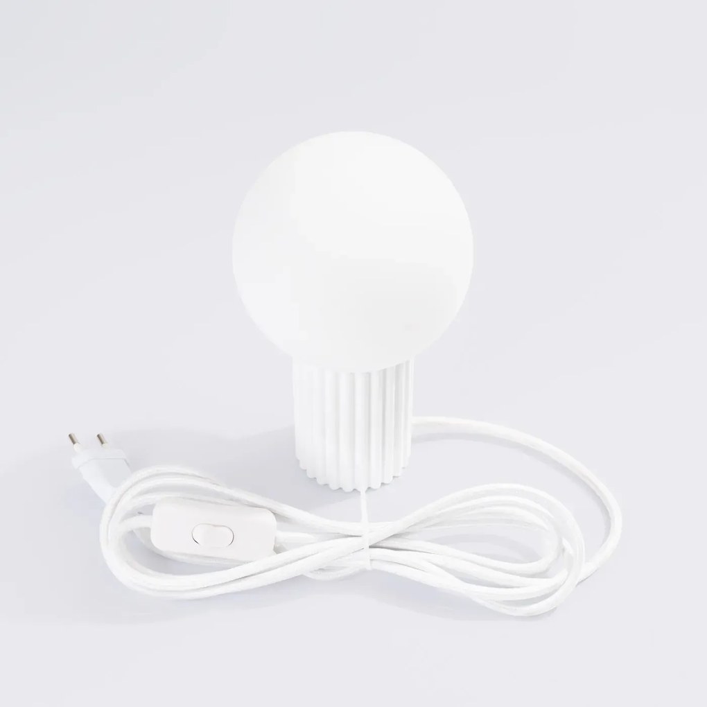 Lampa biurkowa HALO biała ryflowana SOLLUX LIGHTING