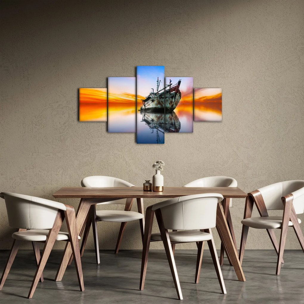 Obraz - Wschód słońca nad wrakiem łodzi (125x70 cm)