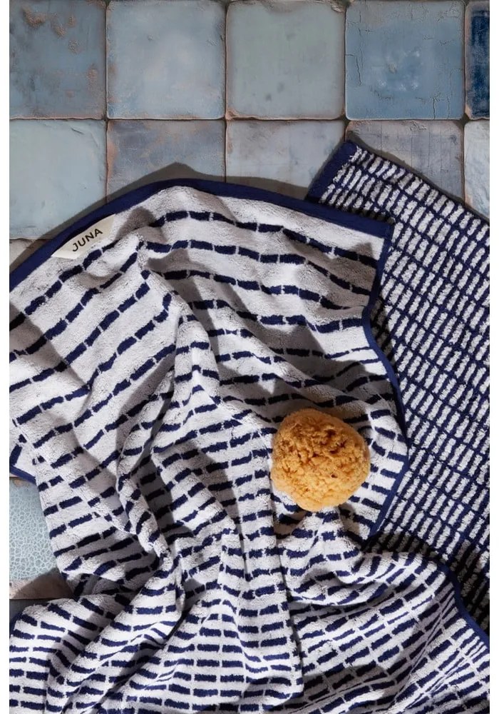 Biały/niebieski ręcznik kąpielowy z mieszanki bambusa frotte 70x140 cm Nuance – JUNA