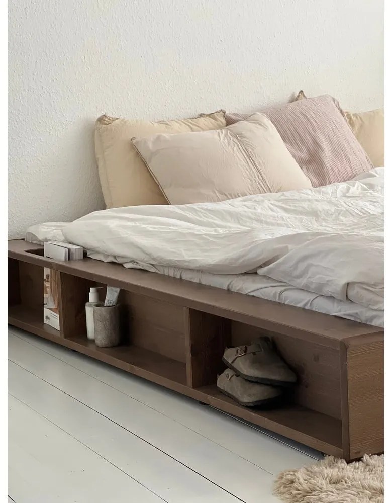 Brązowe łóżko dwuosobowe z drewna sosnowego ze stelażem 180x200 cm Ziggy – Karup Design