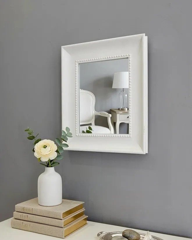 Lustro w białej ramie 35x30cm