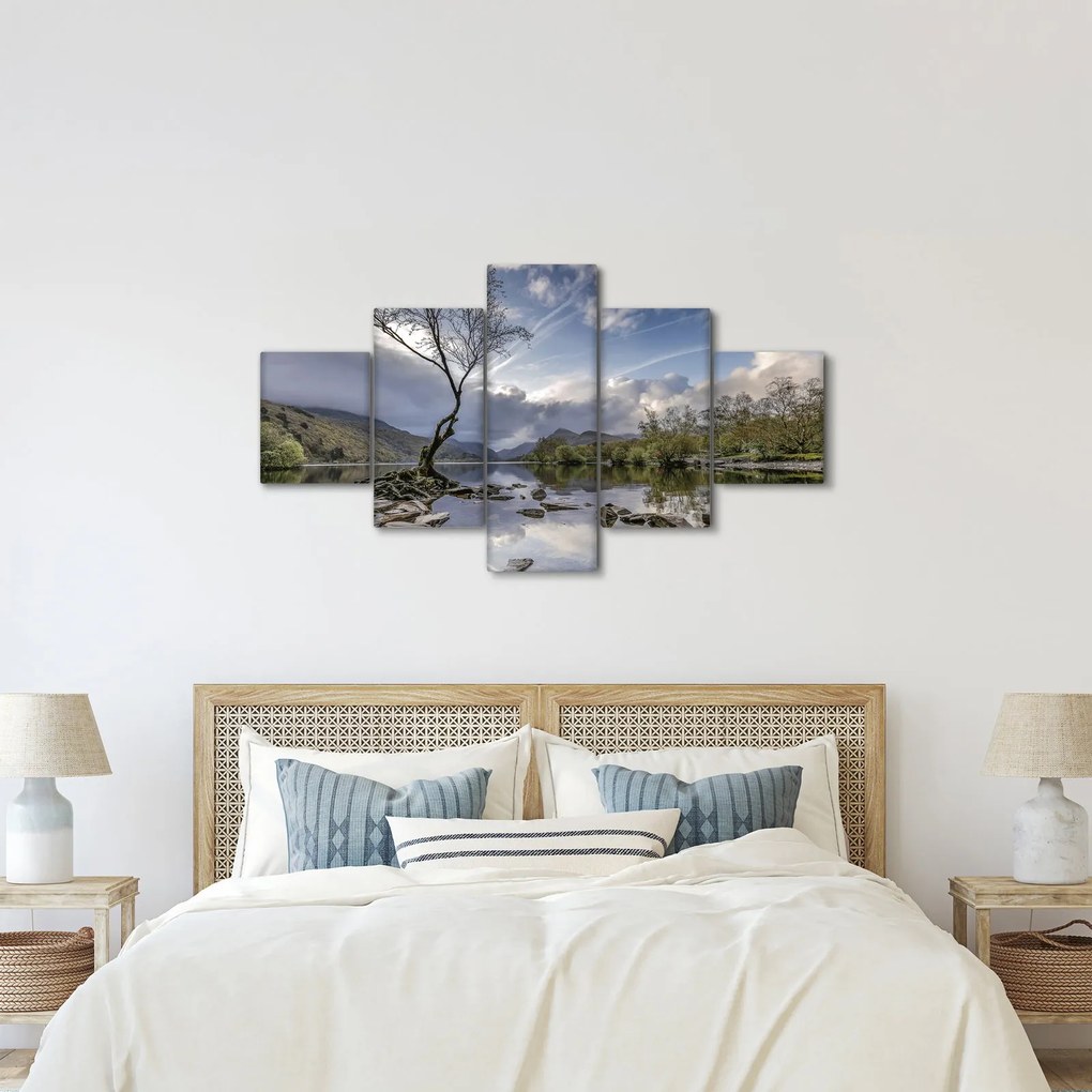 Obraz rzeki z drzewem (125x70 cm)