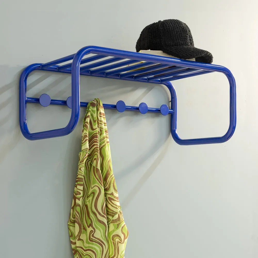 Niebieski metalowy wieszak ścienny z półką 72 cm Retro – Spinder Design