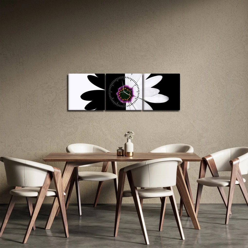 Obraz czarno - białego kwiatu (z zegarem) (90x30 cm)