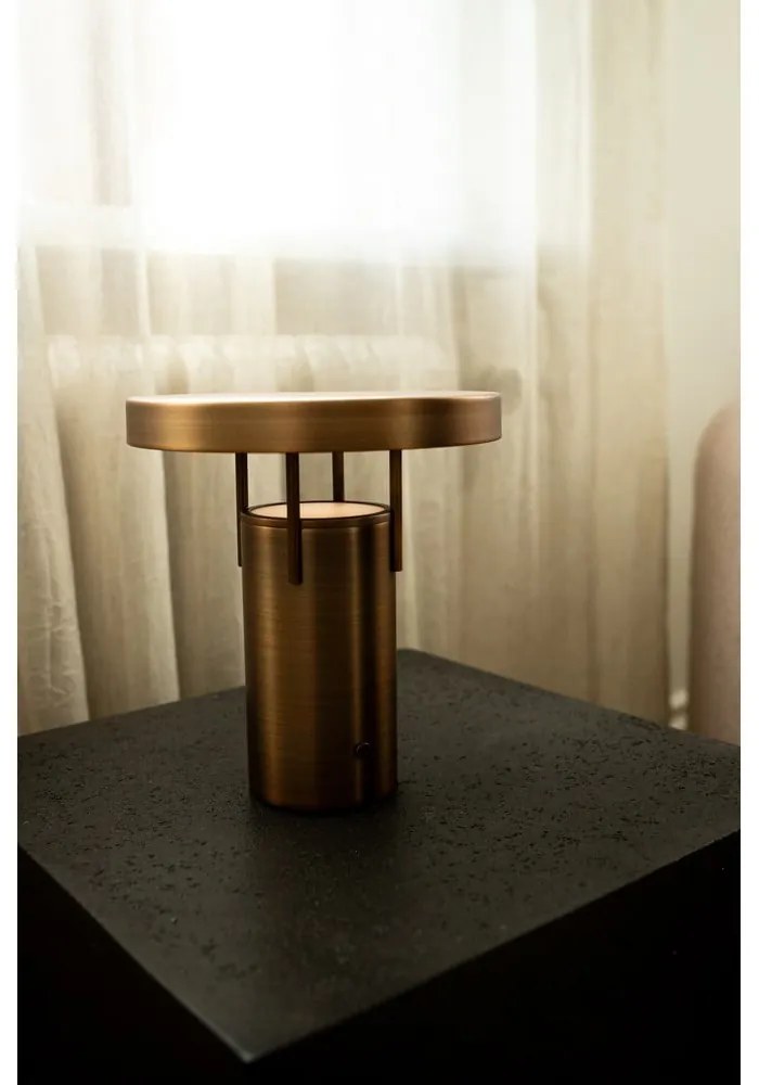Lampa stołowa LED ze ściemniaczem w kolorze brązu z metalowym kloszem (wysokość 28 cm) BringMe – Hübsch