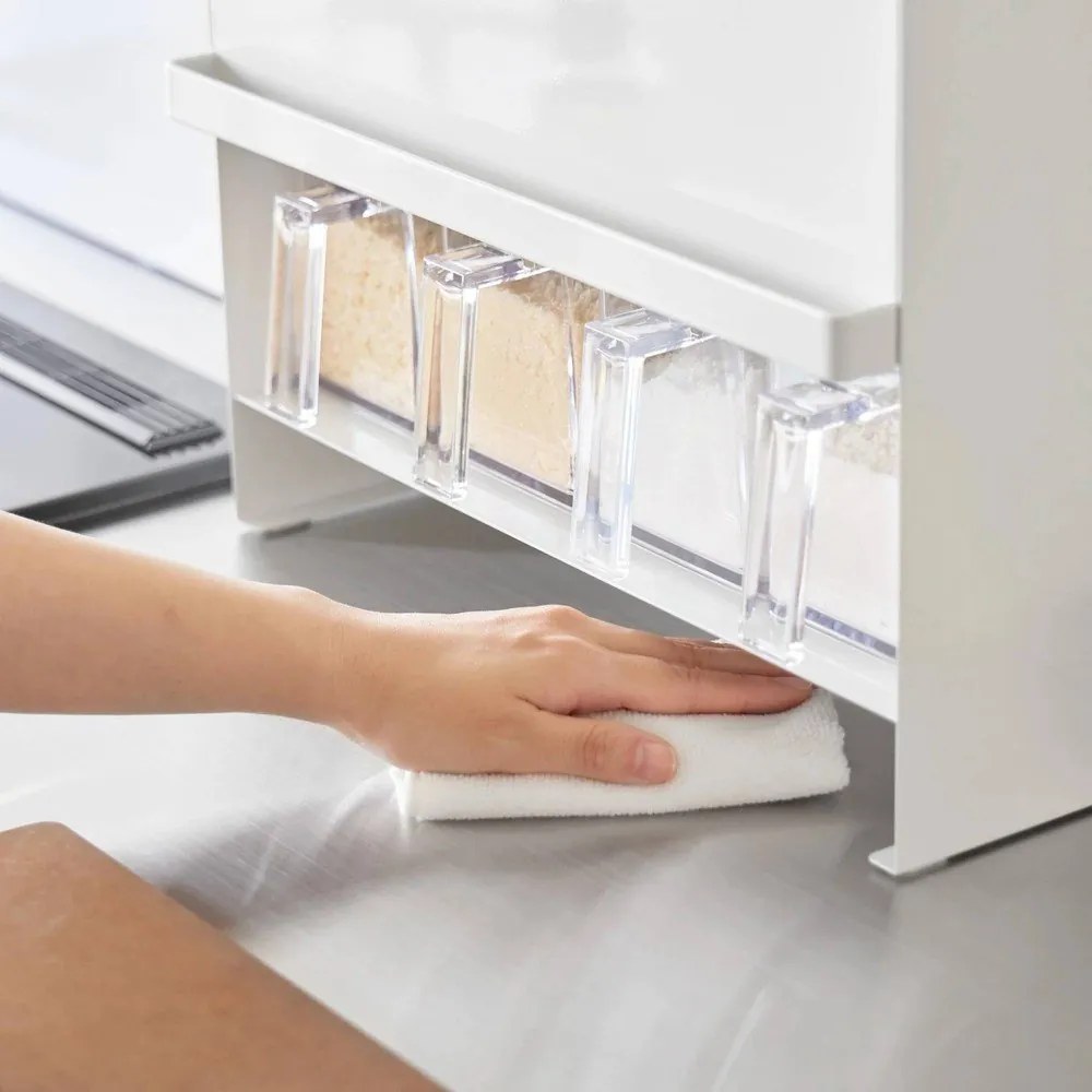 Metalowy organizer na przyprawy Tower – YAMAZAKI