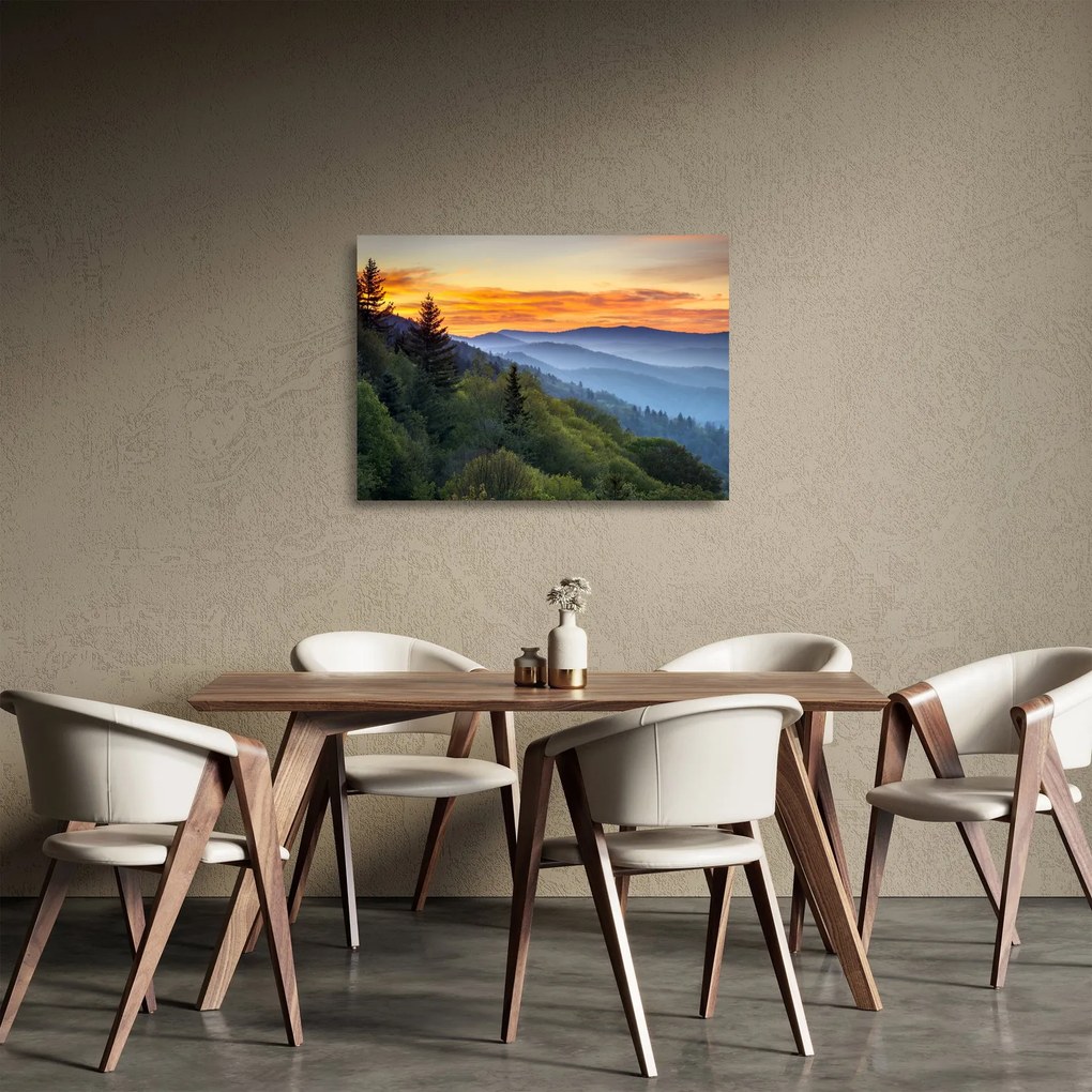 Obraz na szkle - Czerwone chmury w górach (70x50 cm)