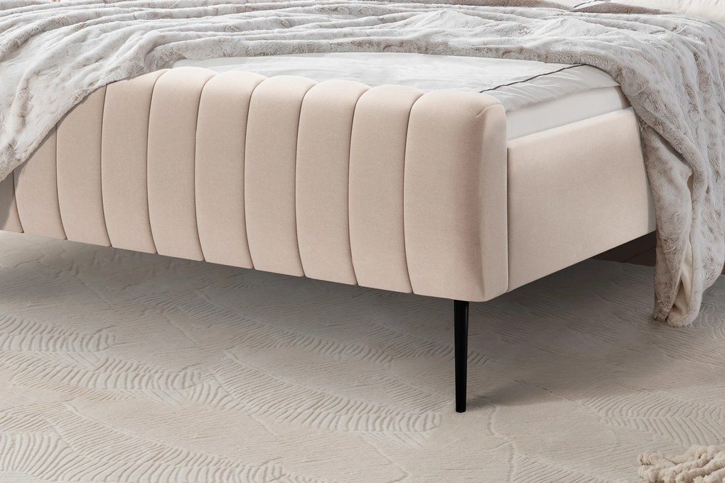 Łóżko sypialniane Nicole 160x200 - beżowy welwet Velluto 2 / nogi czarne