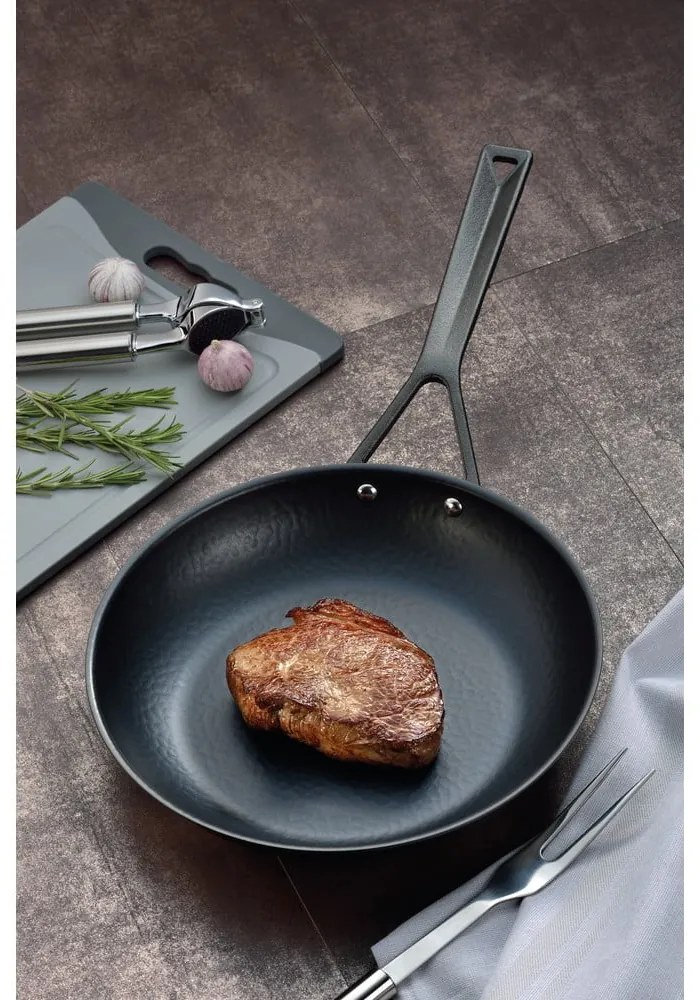 Żelazna patelnia do smażenia Kela Rhino, ø 28 cm