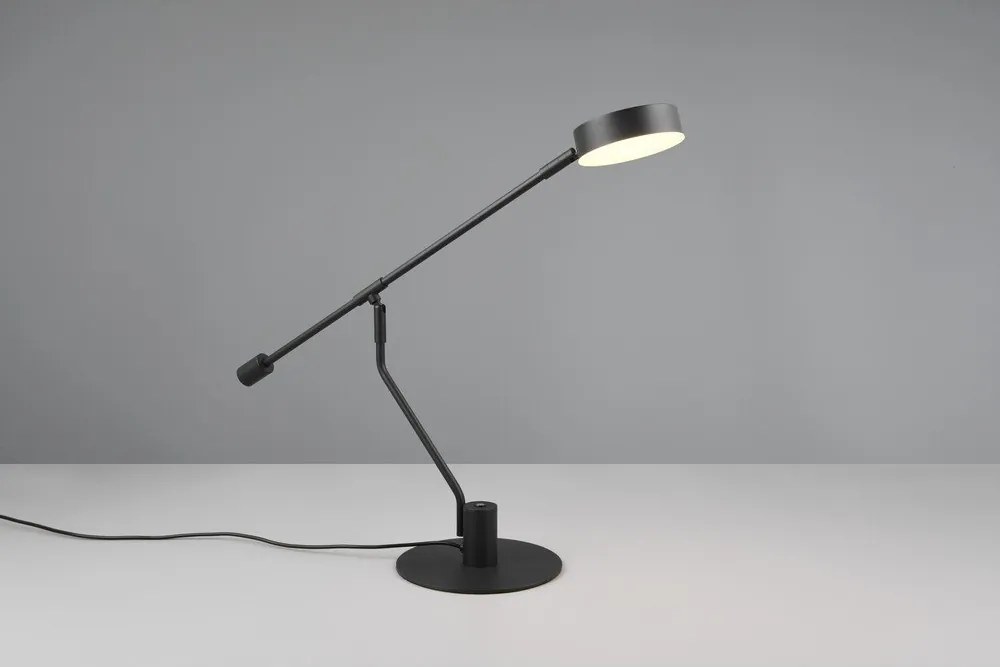 Lampa stołowa LED z elastyczną konstrukcją w kolorze matowej czerni (wysokość 64 cm) Manduro – Trio
