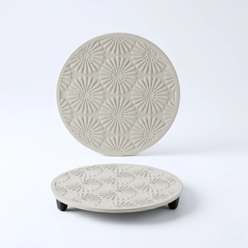 Dzbanek żeliwny z czarkami i podstawką KOGA, 1200 ml