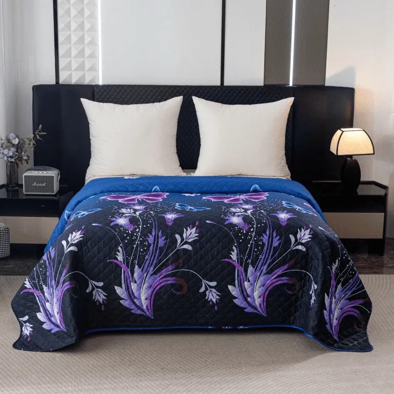 Narzuta na łóżko VIOLET BUTTERFLY, ciemnoniebieska Rozmiar: 170 x 210 cm