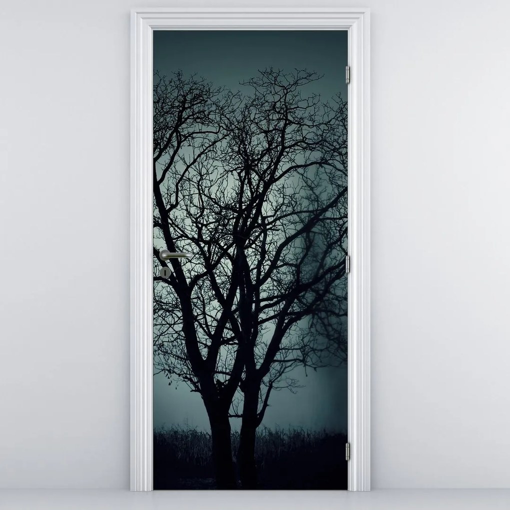 Fototapeta na drzwi - Drzewo w zaćmieniu (95x205cm)