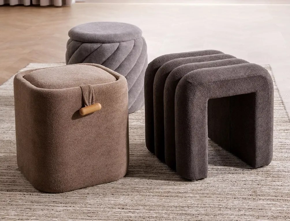 Beżowy taboret NAP z miejscem do przechowywania 37x37 cm